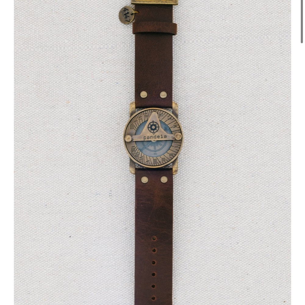 Pandeia Sun Dial Compass watch